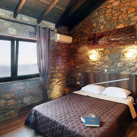 Дом отдыха Lithos Maisonette