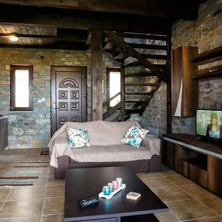 Lithos Maisonette *